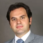 دکتر سام تویسرکانی جراح بینی تهران