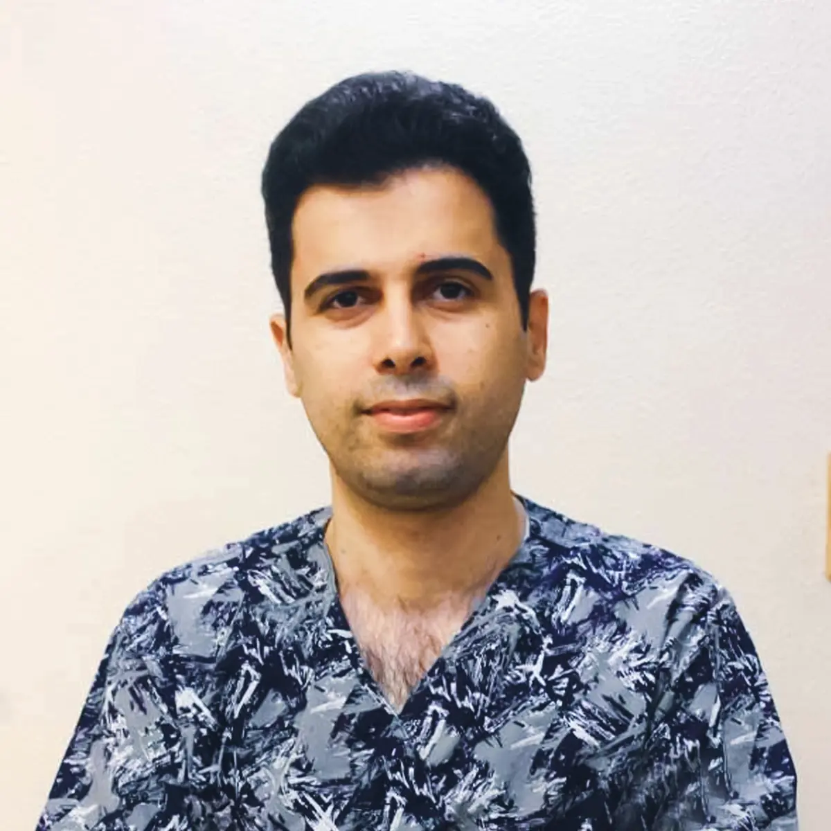 دکتر علی حسینی واجاری جراح بینی در رشت