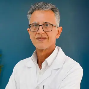 دکتر محمدحسین دادگرنیا جراح بینی یزد