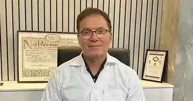 دکتر مسعود کشاورز جراح بینی در اصفهان