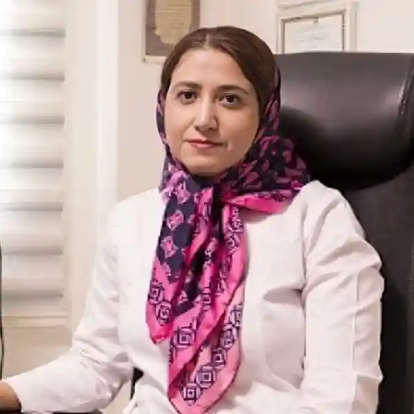دکتر آیه شهابی پور جراح بینی تهران