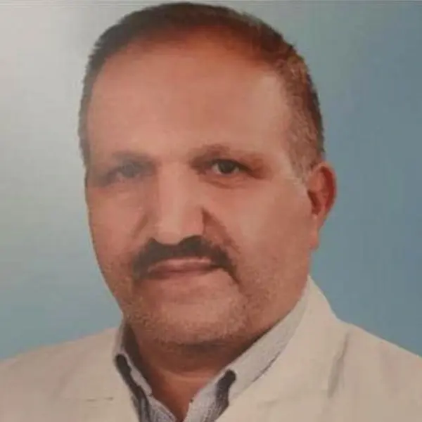 دکتر حامد هاتفی جراح بینی در یزد