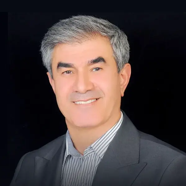 دکتر ابراهیم حاتمی پور جراح بینی شیراز