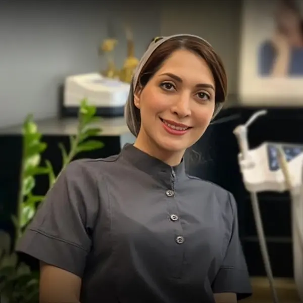 دکتر فائقه فاضلی متخصص ایمپلنت تهران