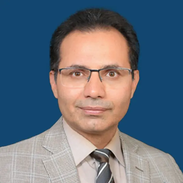دکتر حسین دستغیب جراح بینی شیراز