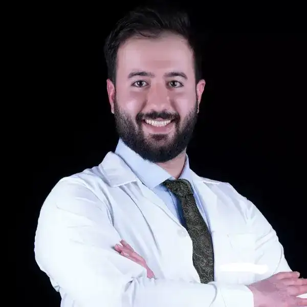دکتر دانیال باقریان نژاد دندانپزشک در اصفهان