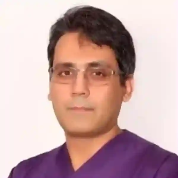 دکتر ونون آصفی جراح بینی در شیراز