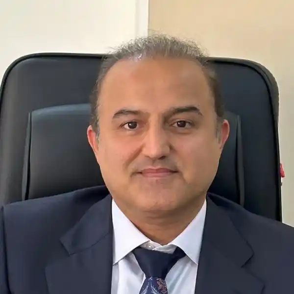 دکتر حمیدرضا حسنانی جراح بینی در تبریز