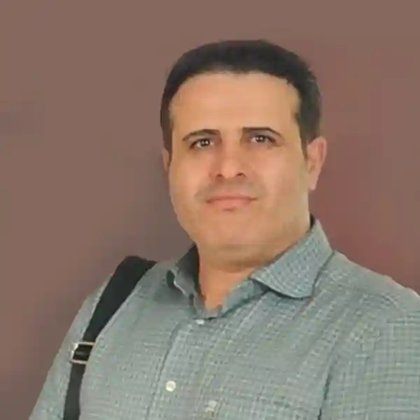 دکتر حمیدرضا فرجاد جراح بینی
