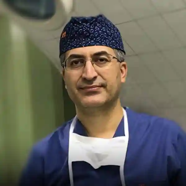 دکتر حمیدرضا سهرابی جراح بینی