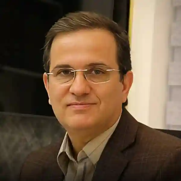 دکتر کمال کوچک زاده جراح بینی
