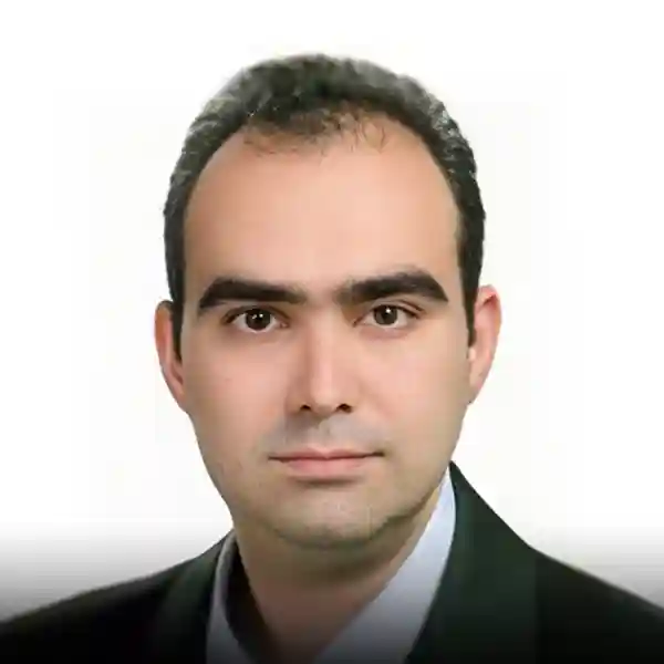 دکتر کامران اکرمی جراح بینی
