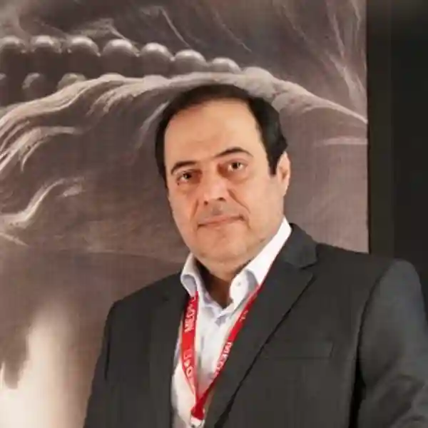 دکتر محمدرضا سلطان مرادی جراح بینی