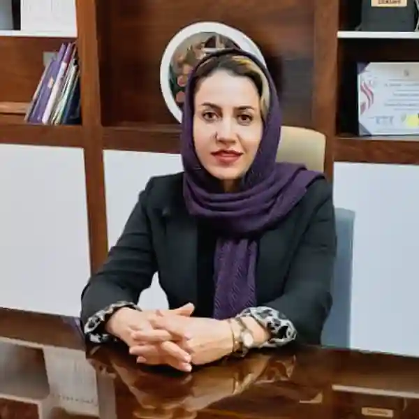دکتر پریسا نادری جراح زیبایی پلک