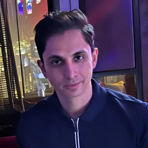 دکتر علی صفار متخصص ایمپلنت در تهران