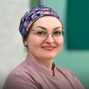 دکتر فریناز کلاهی جراح بینی در تبریز