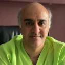 دکتر فرزاد علاقمندان دندانپزشک در تهران